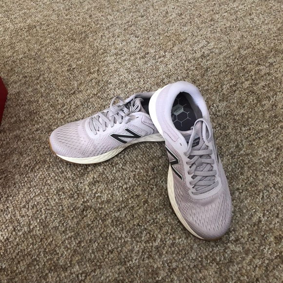 New Balance - Picture 6 of 9